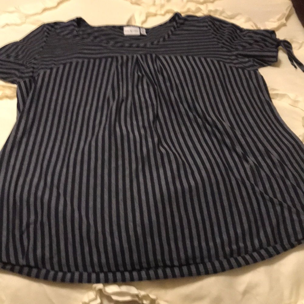 Kim Rogers top